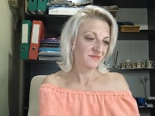Еротски видео разговор Nadin-slut