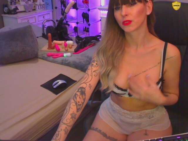 Фотографии Shan1302 MONDAY TOPLESS Hello baby welcome into my room, all i want is have fun with you Je parle Français aussi :) Turn audio on baby to hear me (Mets le son pour m'entendre) :) 25 TKN PM sinon je réponds pas merci :)